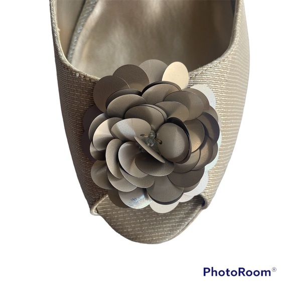 AK Anne Klein Womens Toe Slingback Akessa Light Gold - Picture 10 of 12